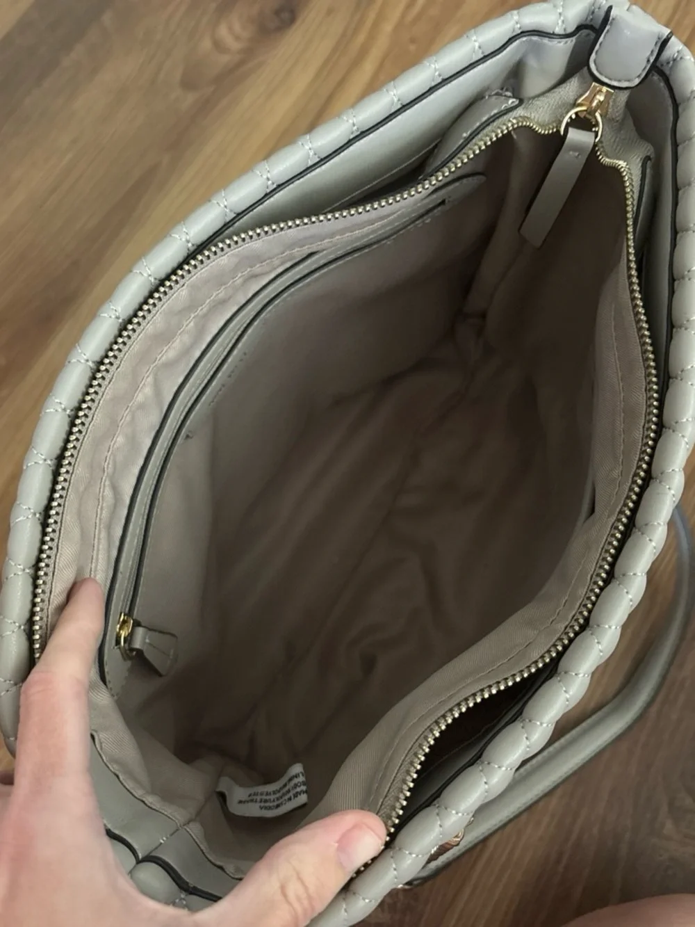 Nine West Gray/beige quilted purse